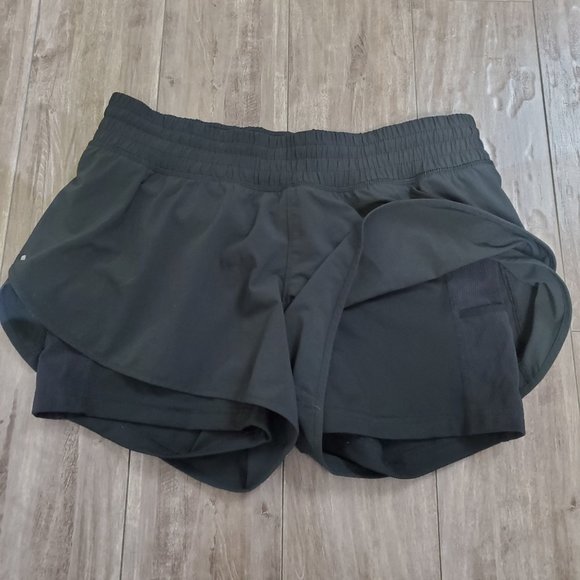 New balance running short with pocket liner tight. Black & Multicolor available - Picture 4 of 7